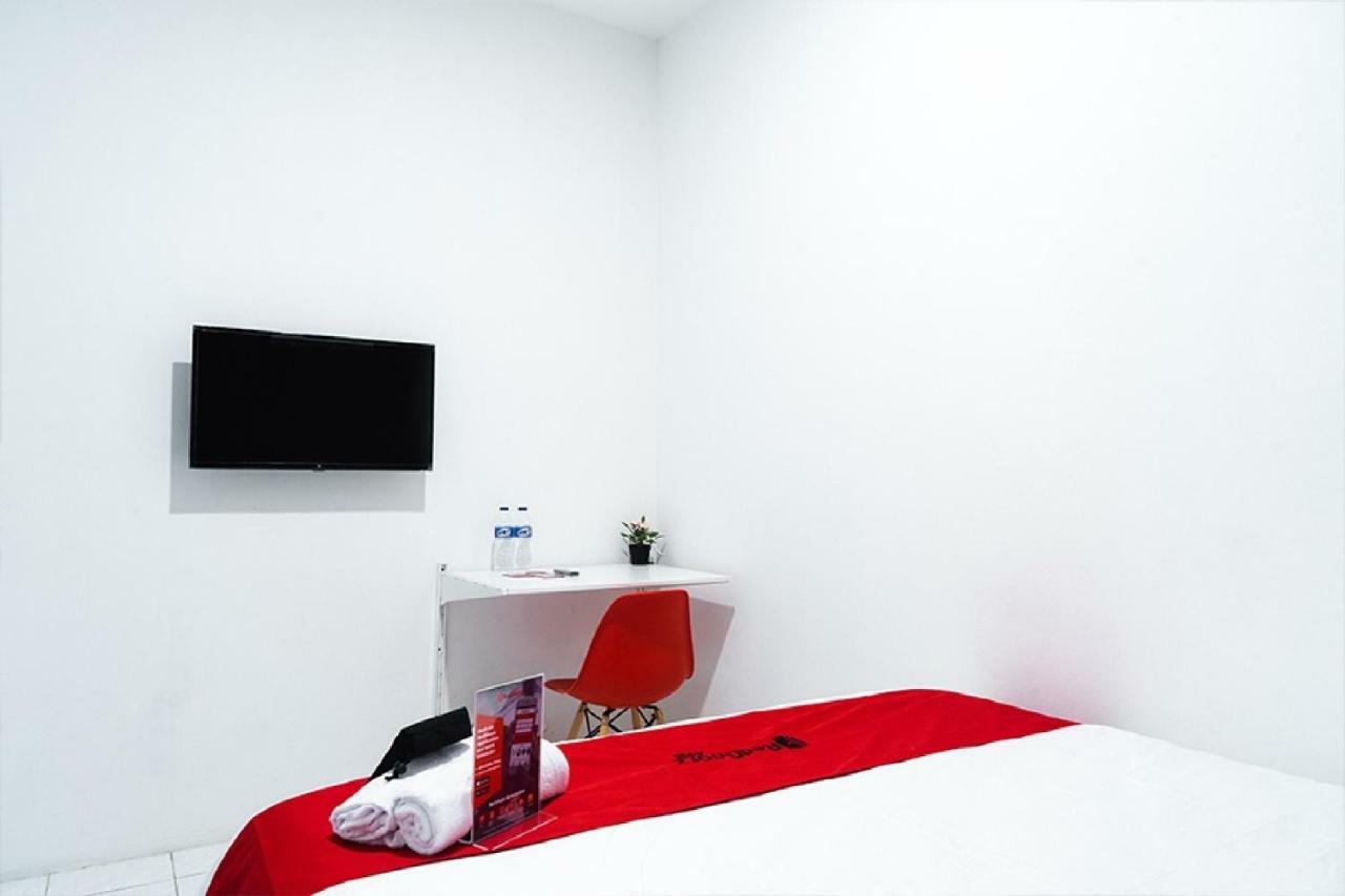 Reddoorz Near Seasons City Mall Jakarta Exterior foto